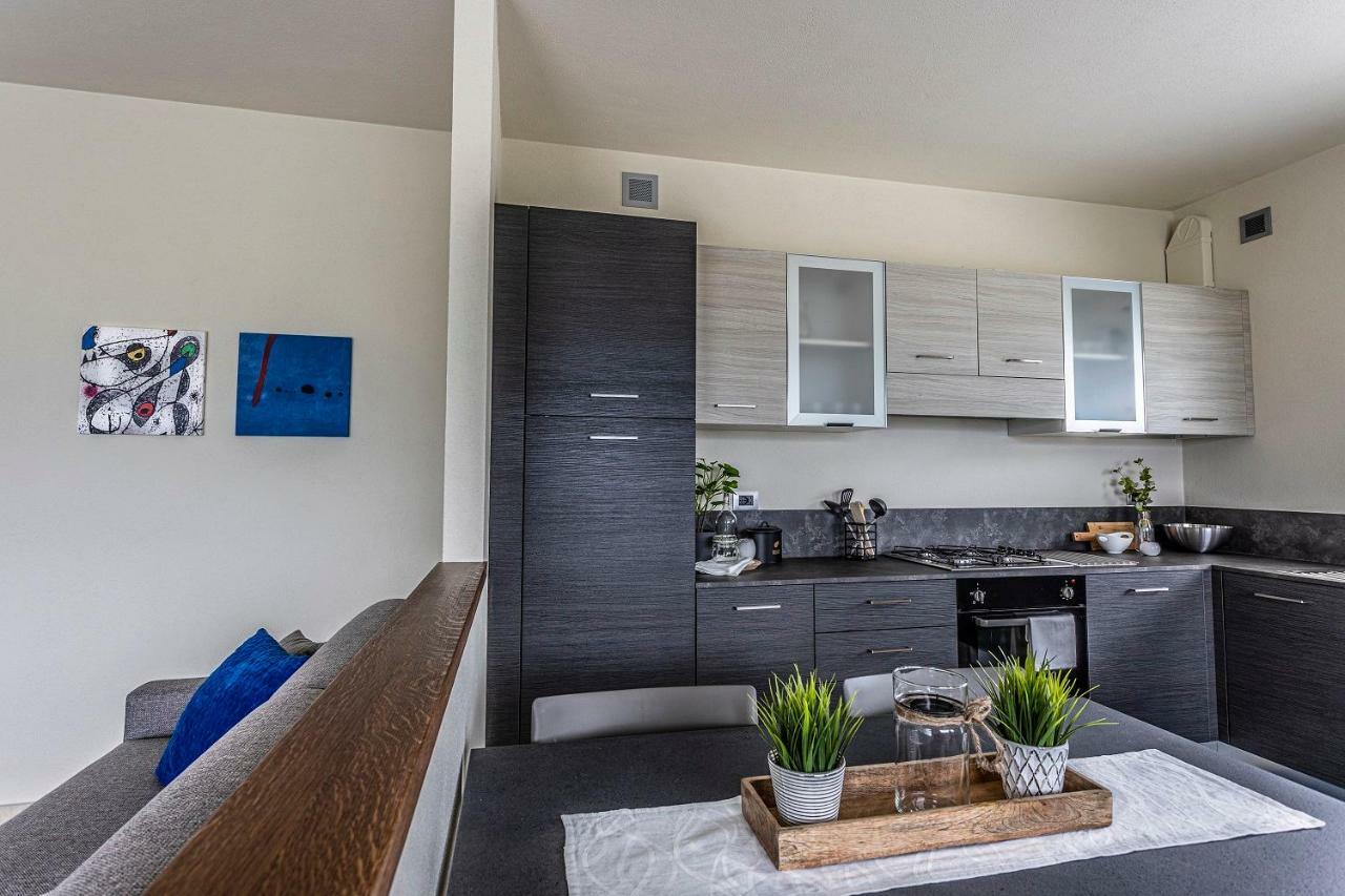 A&G Apartment Aosta - Elegante Casa 100 Mq Su Due Piani Con Wi-Fi-Giardino-Parcheggio Dış mekan fotoğraf