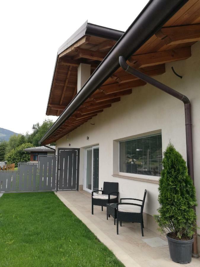 A&G Apartment Aosta - Elegante Casa 100 Mq Su Due Piani Con Wi-Fi-Giardino-Parcheggio Dış mekan fotoğraf