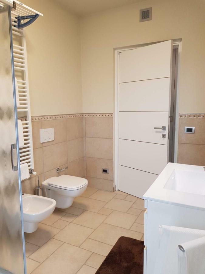 A&G Apartment Aosta - Elegante Casa 100 Mq Su Due Piani Con Wi-Fi-Giardino-Parcheggio Dış mekan fotoğraf